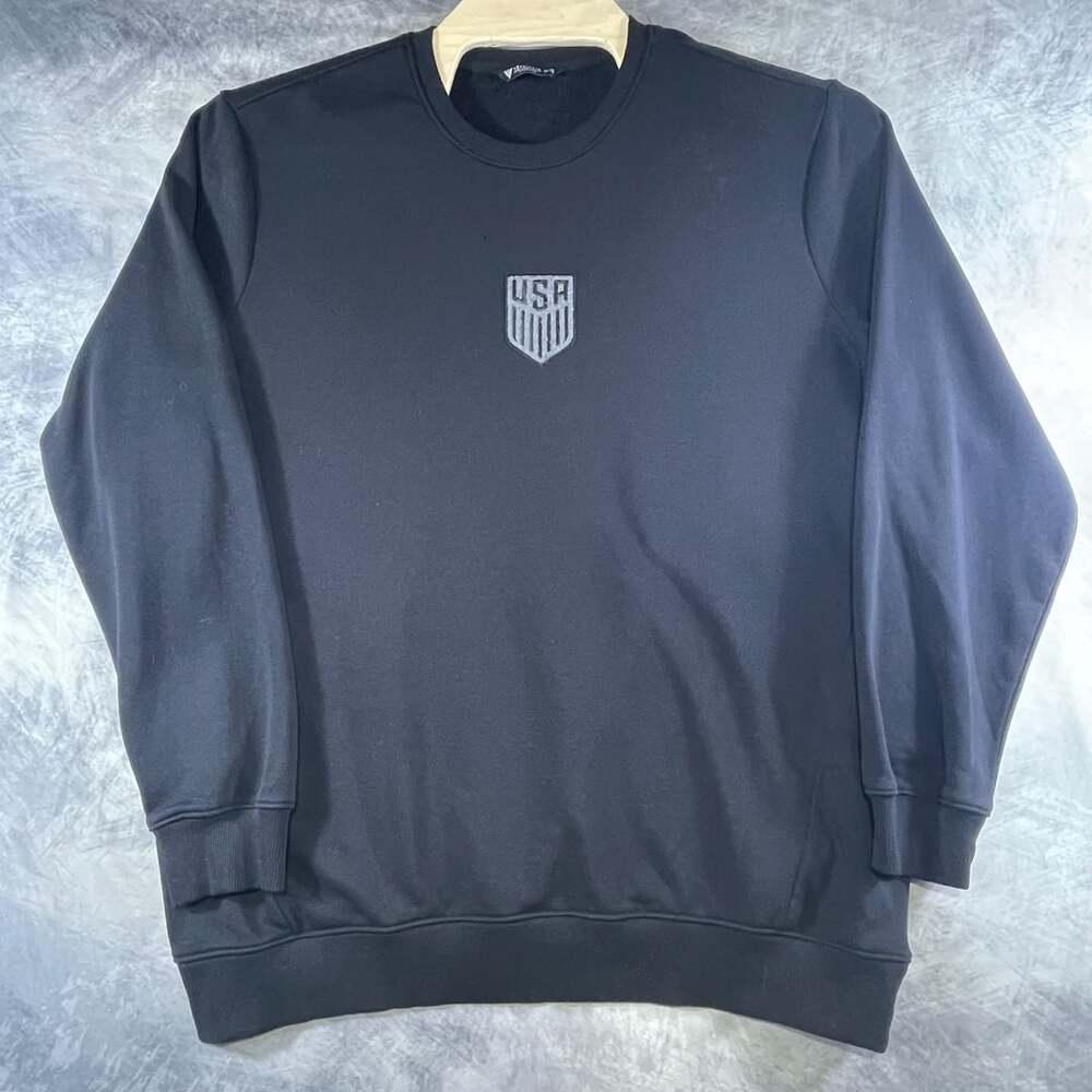 Levelwear USA Soccer Team Sweatshirt Size XL Black Cotton Blend Crest Crewneck